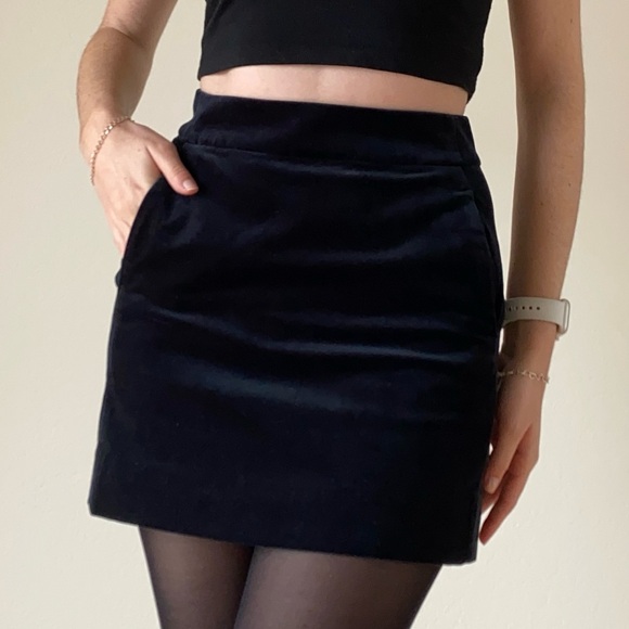 J Crew Dark Blue Black Velvet High Waisted Mini Skirt 2 - Picture 2 of 8